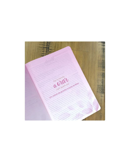 Bíblia Sagrada Mães Da Aliança | ARA | Letra Normal | Capa Luxo Verde Marfim
