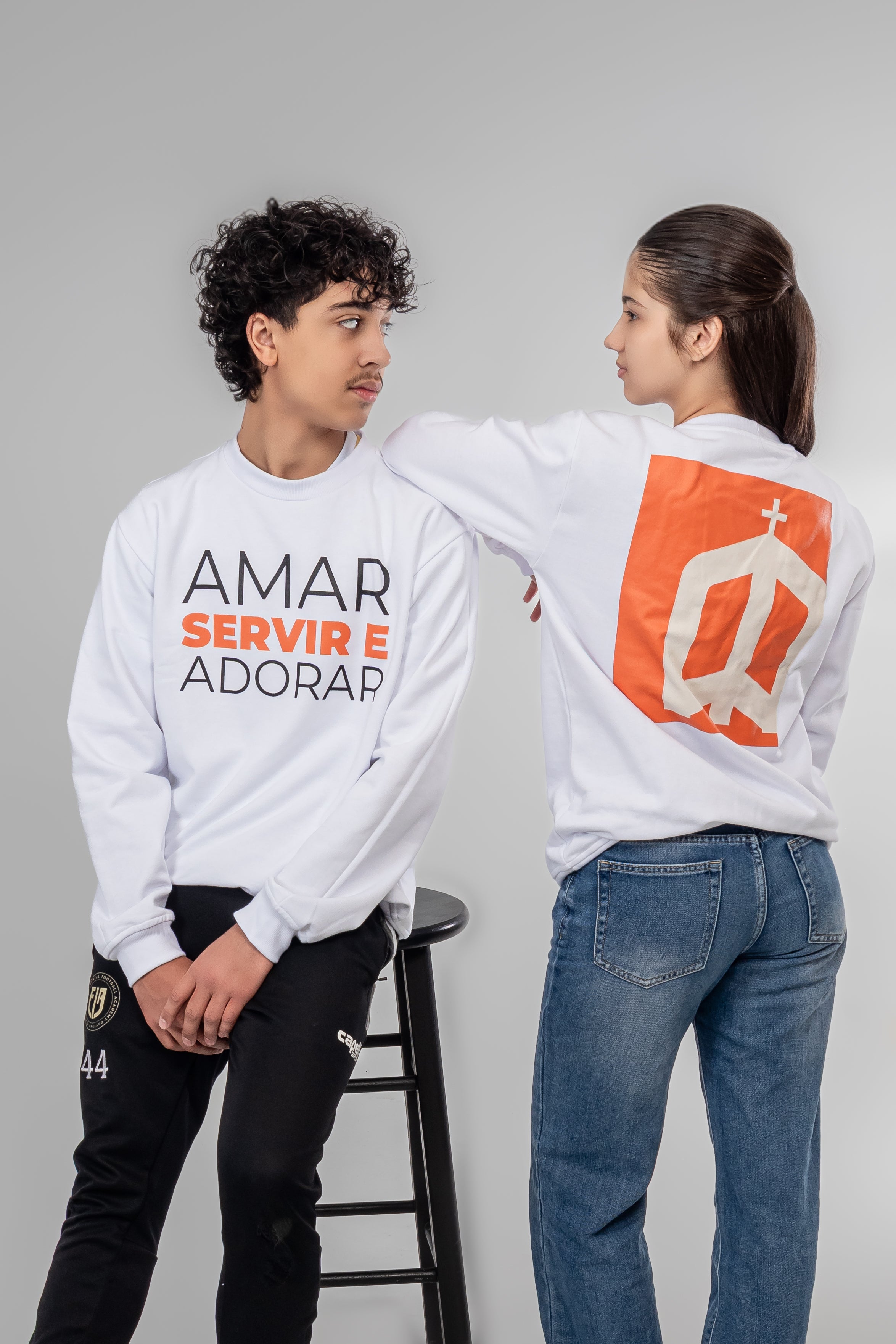 Amar, Servir e Adorar | Sweatshirt