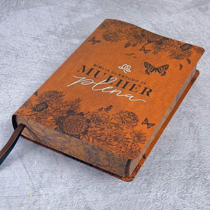 Full Woman Study Bible | NVI | Spring Sky Luxury Cover