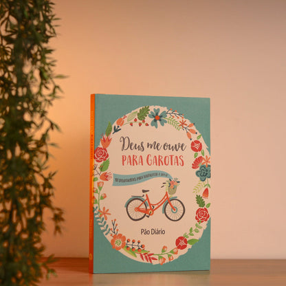 God Hears Me Devotional for Girls | 90 Devotions to Strengthen Your Faith