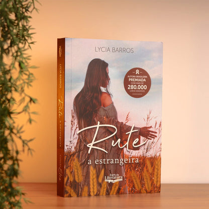 Rute, a Estrangeira | Lycia Barros